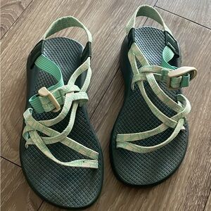 Chaco woman sandals
